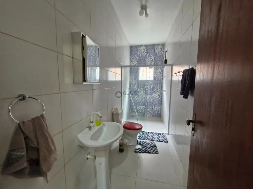 Chácara com 2 quartos à venda, 164m2 em Aracoiaba Da Serra - SP - imagem 6 Foto 6 de Chácara com 2 quartos à venda, 164m2 em Aracoiaba Da Serra - SP