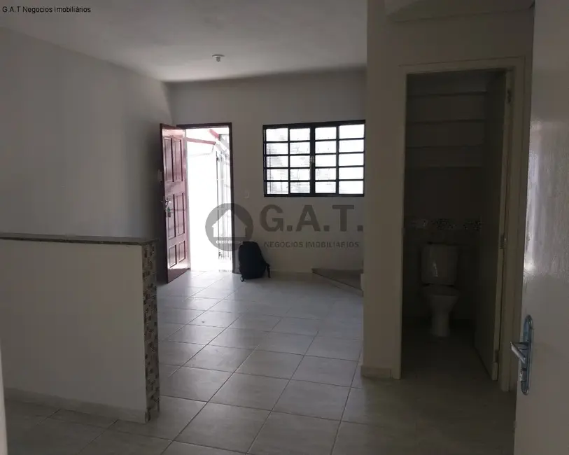 Foto 2 de Casa com 2 quartos para alugar, 120m2 em Vila Esperança, Sorocaba - SP