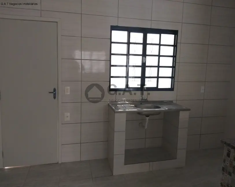 Foto 5 de Casa com 2 quartos para alugar, 120m2 em Vila Esperança, Sorocaba - SP