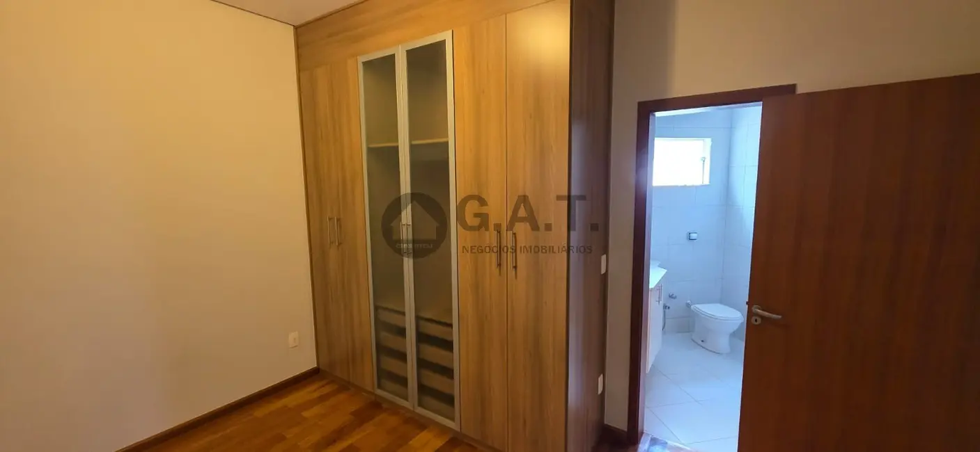 Casa de Condomínio com 3 quartos à venda, 345m2 em Jardim Residencial Tivoli Park, Sorocaba - SP - imagem 9 Foto 9 de Casa de Condomínio com 3 quartos à venda, 345m2 em Jardim Residencial Tivoli Park, Sorocaba - SP