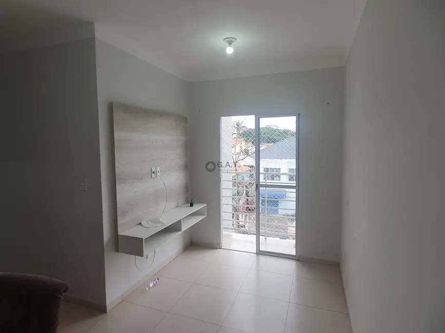 Foto 3 de Apartamento com 2 quartos para alugar, 52m2 em Jardim Simus, Sorocaba - SP