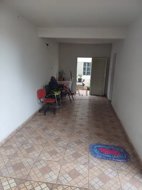Casa com 5 quartos à venda, 280m2 em Vila Jardini, Sorocaba - SP - imagem 2 Foto 2 de Casa com 5 quartos à venda, 280m2 em Vila Jardini, Sorocaba - SP