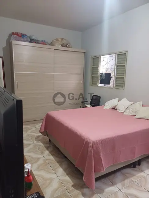 Casa com 5 quartos à venda, 280m2 em Vila Jardini, Sorocaba - SP - imagem 6 Foto 6 de Casa com 5 quartos à venda, 280m2 em Vila Jardini, Sorocaba - SP