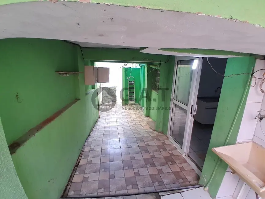 Casa com 1 quarto para alugar, 40m2 em Vila Haro, Sorocaba - SP - imagem 2 Foto 2 de Casa com 1 quarto para alugar, 40m2 em Vila Haro, Sorocaba - SP