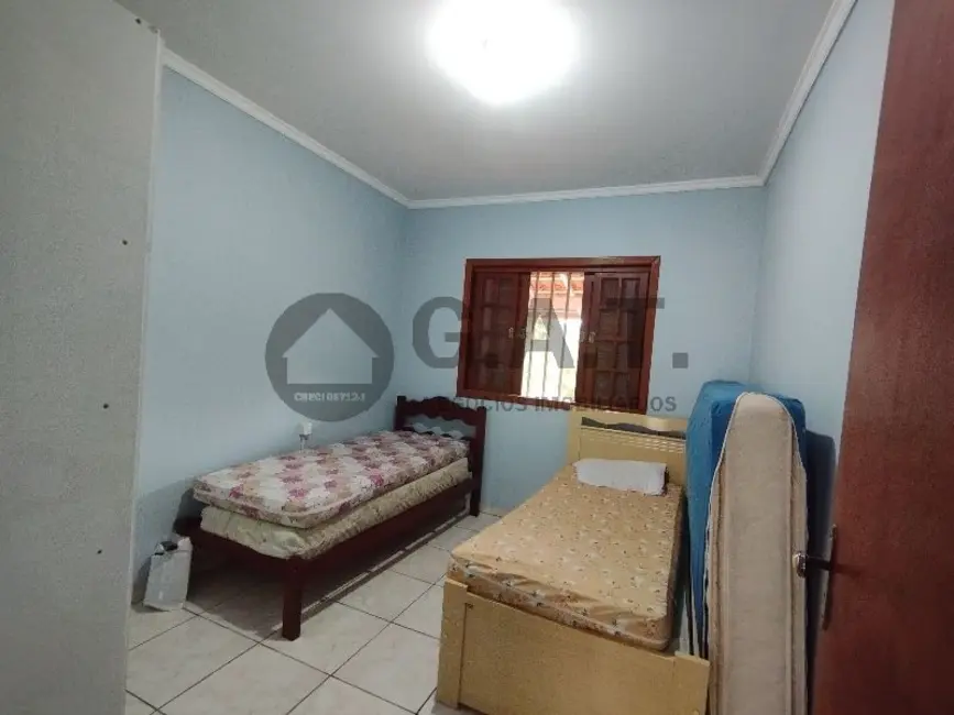 Foto 2 de Chácara com 8 quartos à venda, 557m2 em Aracoiaba Da Serra - SP