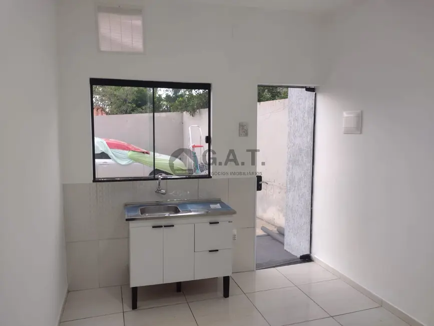 Foto 1 de Kitnet com 1 quarto à venda, 22m2 em Lopes de Oliveira, Sorocaba - SP