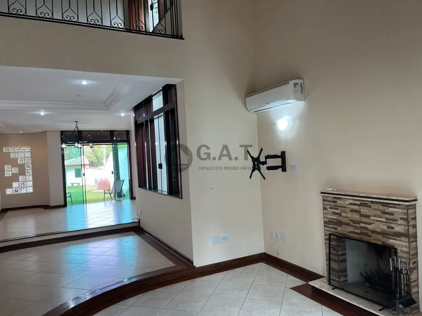 Casa de Condomínio com 4 quartos para alugar, 900m2 em Aparecidinha, Sorocaba - SP - imagem 5 Foto 5 de Casa de Condomínio com 4 quartos para alugar, 900m2 em Aparecidinha, Sorocaba - SP