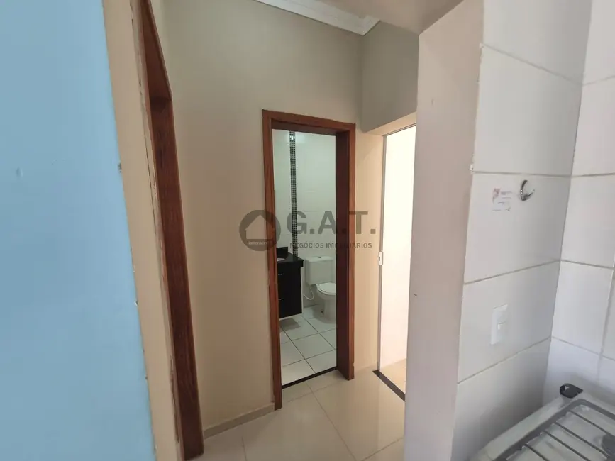 Foto 3 de Kitnet com 1 quarto para alugar, 32m2 em Jardim São Marcos, Sorocaba - SP