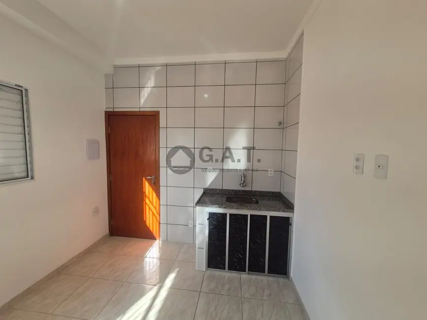 Foto 2 de Kitnet com 1 quarto para alugar, 23m2 em Jardim Vergueiro, Sorocaba - SP