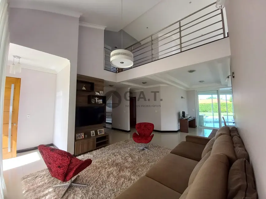 Foto 3 de Casa de Condomínio com 4 quartos à venda, 393m2 em Aracoiaba Da Serra - SP