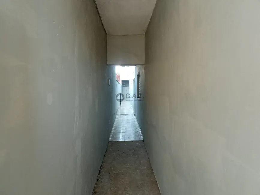 Foto 3 de Casa com 2 quartos para alugar, 50m2 em Jardim J S Carvalho, Sorocaba - SP