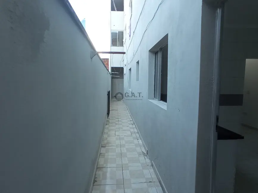 Foto 1 de Casa com 2 quartos para alugar, 50m2 em Jardim J S Carvalho, Sorocaba - SP