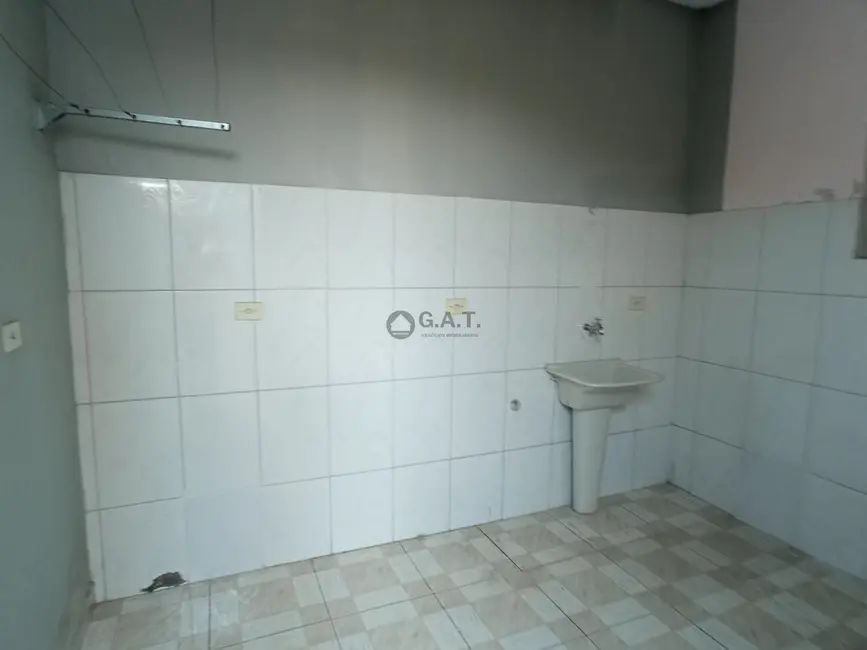 Foto 6 de Casa com 2 quartos para alugar, 50m2 em Jardim J S Carvalho, Sorocaba - SP