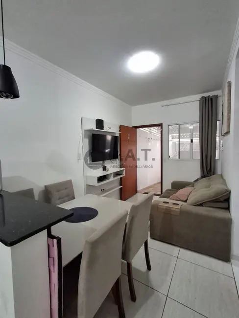 Casa com 2 quartos à venda, 50m2 em Jardim Wanel Ville V, Sorocaba - SP - imagem 3 Foto 3 de Casa com 2 quartos à venda, 50m2 em Jardim Wanel Ville V, Sorocaba - SP