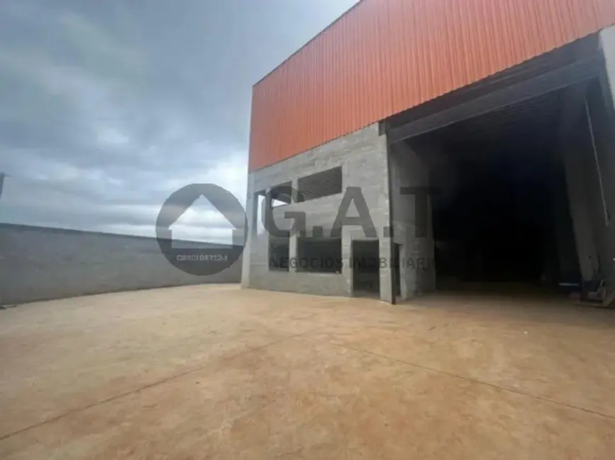 Foto 2 de Armazém / Galpão à venda, 680m2 em Sorocaba - SP