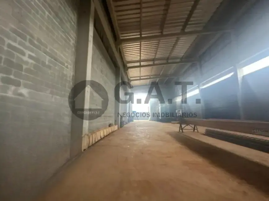Foto 4 de Armazém / Galpão à venda, 680m2 em Sorocaba - SP