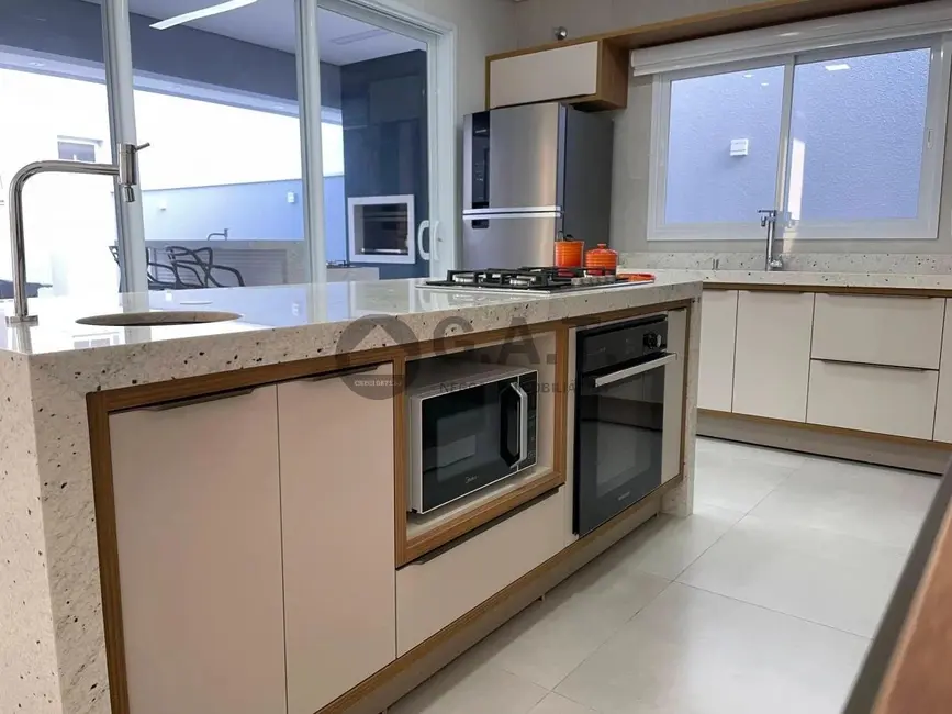 Casa de Condomínio com 3 quartos à venda, 180m2 em Aparecidinha, Sorocaba - SP - imagem 7 Foto 7 de Casa de Condomínio com 3 quartos à venda, 180m2 em Aparecidinha, Sorocaba - SP