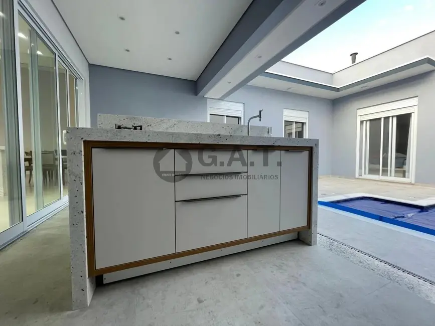 Casa de Condomínio com 3 quartos à venda, 180m2 em Aparecidinha, Sorocaba - SP - imagem 5 Foto 5 de Casa de Condomínio com 3 quartos à venda, 180m2 em Aparecidinha, Sorocaba - SP