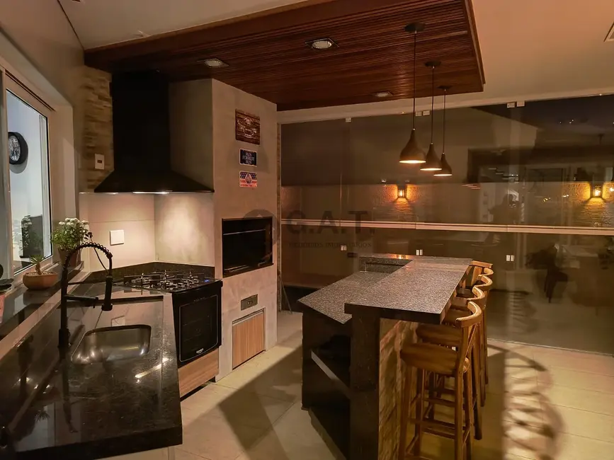 Casa de Condomínio com 3 quartos à venda, 308m2 em Jardim Residencial Chácara Ondina, Sorocaba - SP - imagem 3 Foto 3 de Casa de Condomínio com 3 quartos à venda, 308m2 em Jardim Residencial Chácara Ondina, Sorocaba - SP