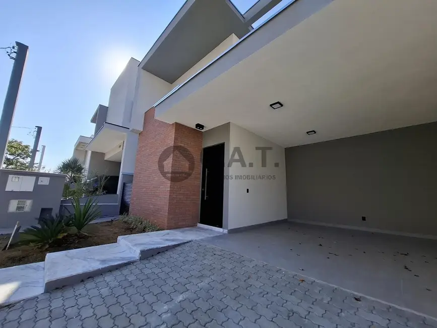 Casa de Condomínio com 3 quartos à venda, 200m2 em Jardim Residencial Chácara Ondina, Sorocaba - SP - imagem 3 Foto 3 de Casa de Condomínio com 3 quartos à venda, 200m2 em Jardim Residencial Chácara Ondina, Sorocaba - SP