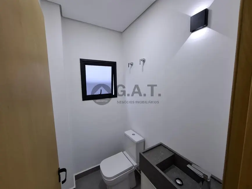 Casa de Condomínio com 3 quartos à venda, 200m2 em Jardim Residencial Chácara Ondina, Sorocaba - SP - imagem 4 Foto 4 de Casa de Condomínio com 3 quartos à venda, 200m2 em Jardim Residencial Chácara Ondina, Sorocaba - SP