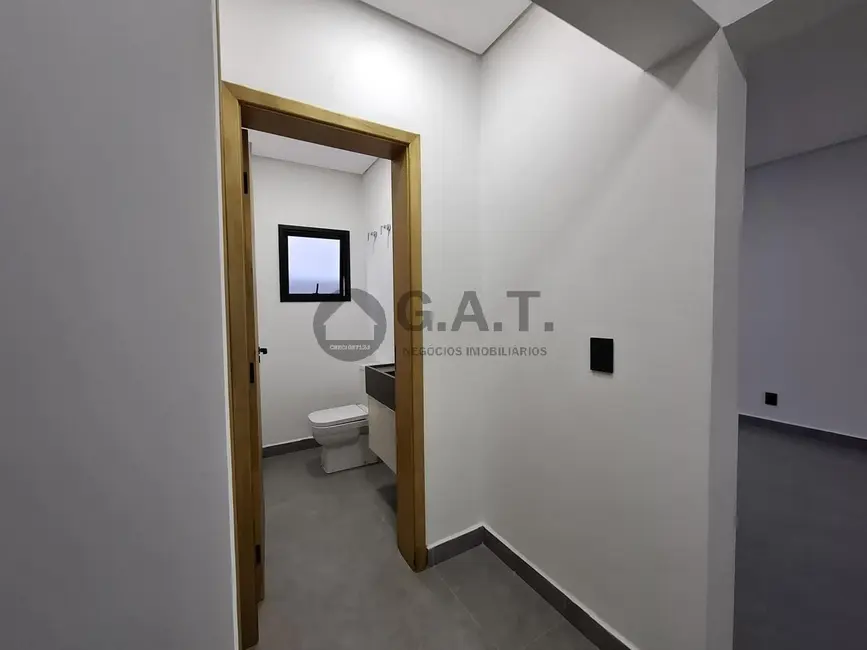 Casa de Condomínio com 3 quartos à venda, 200m2 em Jardim Residencial Chácara Ondina, Sorocaba - SP - imagem 5 Foto 5 de Casa de Condomínio com 3 quartos à venda, 200m2 em Jardim Residencial Chácara Ondina, Sorocaba - SP