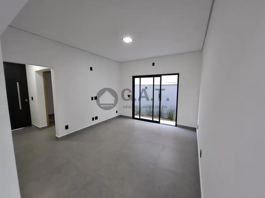 Casa de Condomínio com 3 quartos à venda, 200m2 em Jardim Residencial Chácara Ondina, Sorocaba - SP - imagem 9 Foto 9 de Casa de Condomínio com 3 quartos à venda, 200m2 em Jardim Residencial Chácara Ondina, Sorocaba - SP
