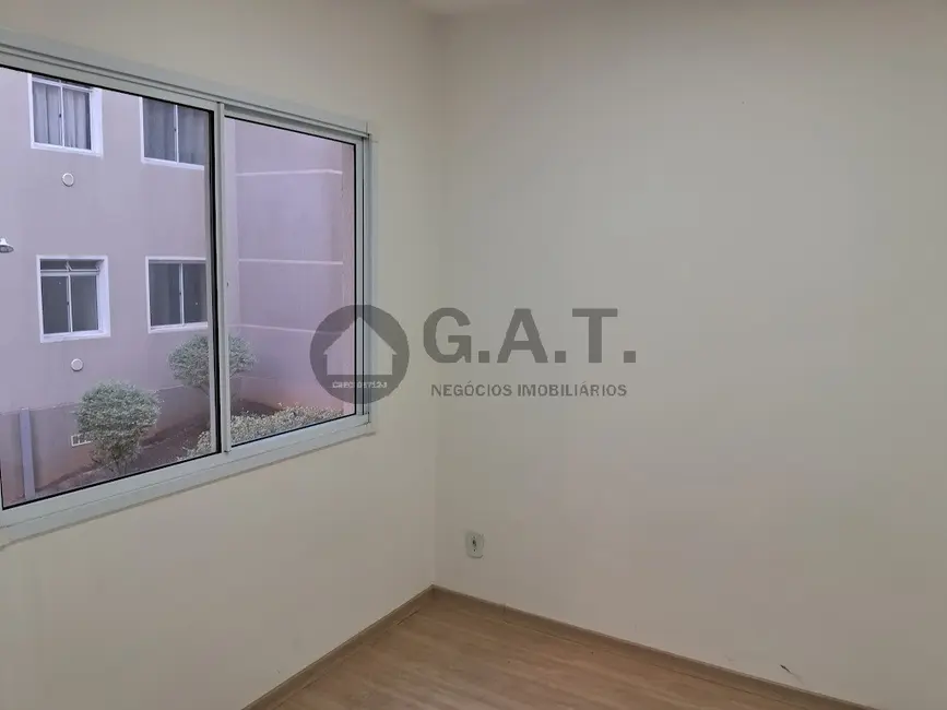 Apartamento com 2 quartos para alugar, 45m2 em Parque Manchester, Sorocaba - SP - imagem 4 Foto 4 de Apartamento com 2 quartos para alugar, 45m2 em Parque Manchester, Sorocaba - SP