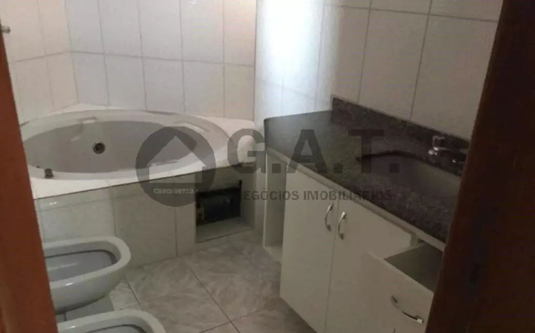 Apartamento com 3 quartos à venda, 173m2 em Centro, Sorocaba - SP - imagem 4 Foto 4 de Apartamento com 3 quartos à venda, 173m2 em Centro, Sorocaba - SP