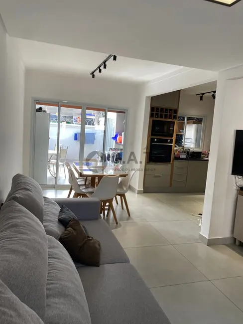 Casa de Condomínio com 3 quartos à venda, 120m2 em Jardim Simus, Sorocaba - SP - imagem 3 Foto 3 de Casa de Condomínio com 3 quartos à venda, 120m2 em Jardim Simus, Sorocaba - SP