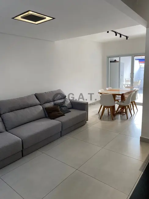 Casa de Condomínio com 3 quartos à venda, 120m2 em Jardim Simus, Sorocaba - SP - imagem 4 Foto 4 de Casa de Condomínio com 3 quartos à venda, 120m2 em Jardim Simus, Sorocaba - SP