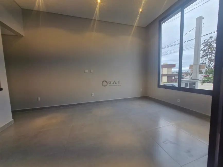 Casa de Condomínio com 3 quartos à venda, 137m2 em Wanel Ville, Sorocaba - SP - imagem 4 Foto 4 de Casa de Condomínio com 3 quartos à venda, 137m2 em Wanel Ville, Sorocaba - SP