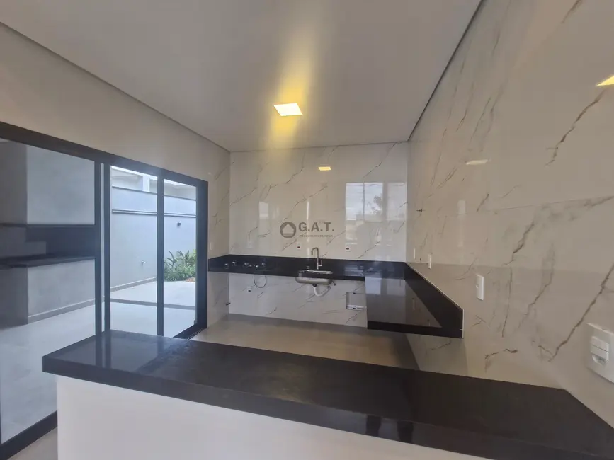 Casa de Condomínio com 3 quartos à venda, 137m2 em Wanel Ville, Sorocaba - SP - imagem 8 Foto 8 de Casa de Condomínio com 3 quartos à venda, 137m2 em Wanel Ville, Sorocaba - SP