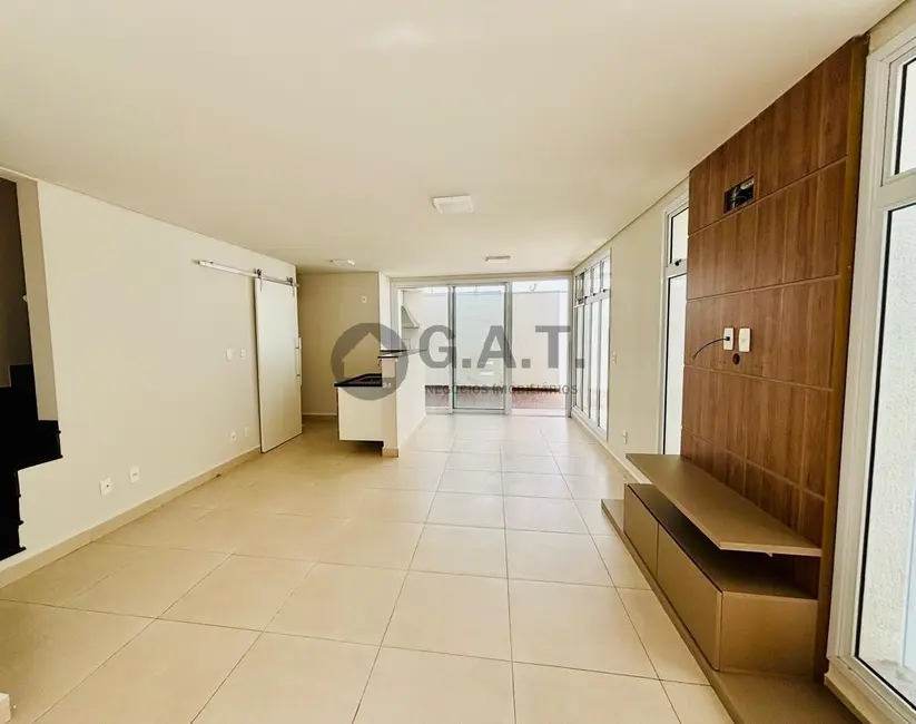 Foto 3 de Casa de Condomínio com 3 quartos para alugar, 130m2 em Jardim Pagliato, Sorocaba - SP