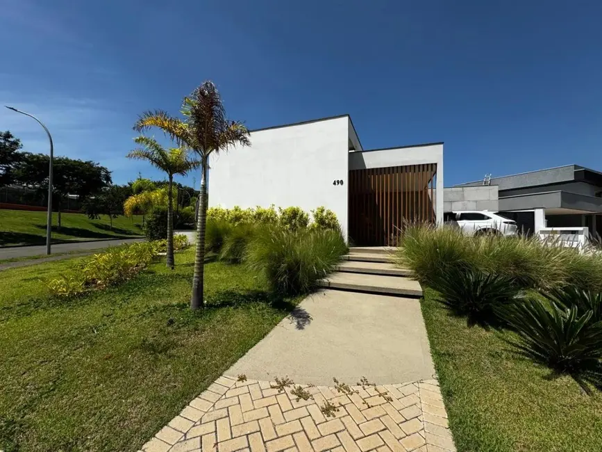 Foto 1 de Casa com 3 quartos à venda, 214m2 em Votorantim - SP