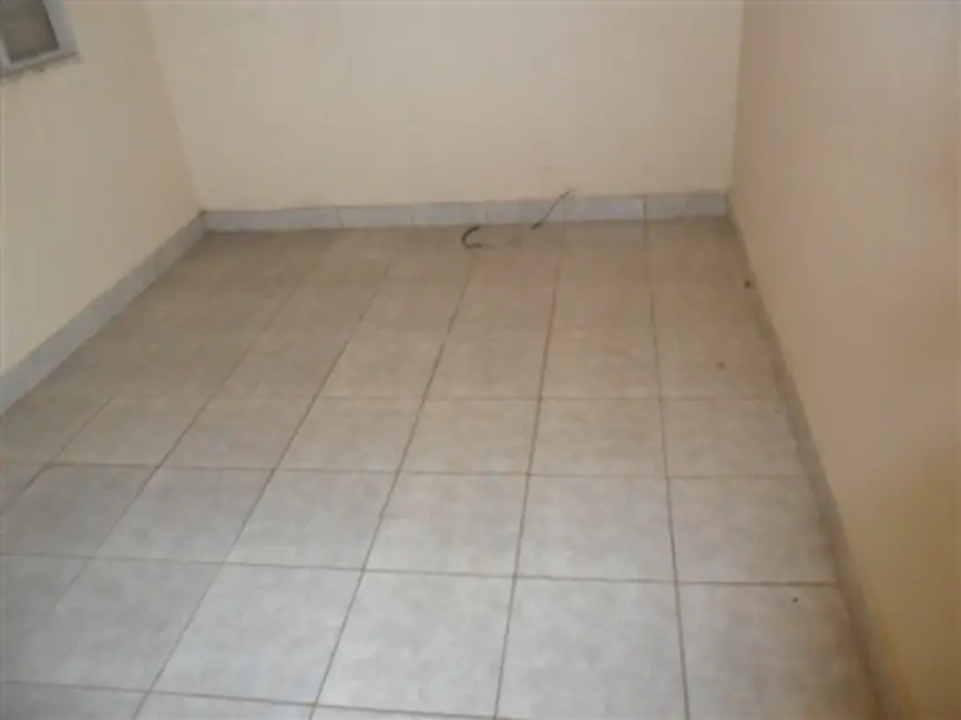 Foto 4 de Casa com 1 quarto para alugar, 30m2 em Vila Carvalho, Sorocaba - SP