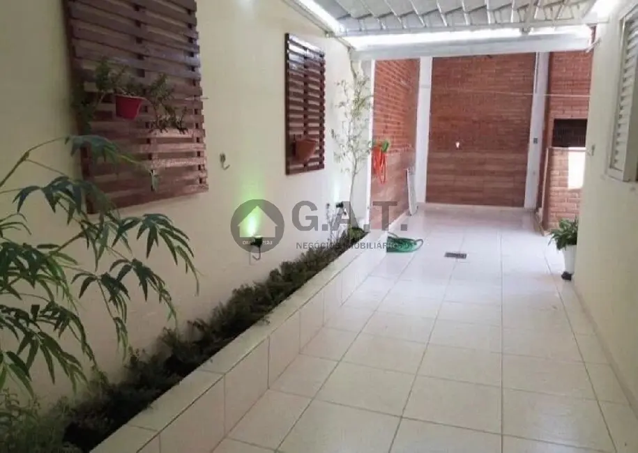 Casa com 3 quartos à venda, 176m2 em Jardim Embaixador, Sorocaba - SP - imagem 9 Foto 9 de Casa com 3 quartos à venda, 176m2 em Jardim Embaixador, Sorocaba - SP