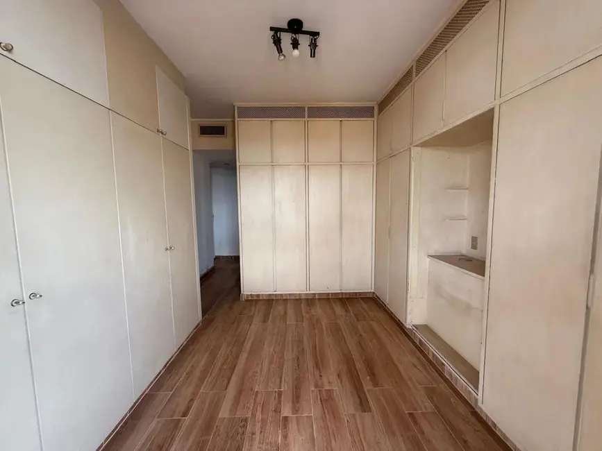 Apartamento com 3 quartos à venda, 270m2 em Centro, Sorocaba - SP - imagem 8 Foto 8 de Apartamento com 3 quartos à venda, 270m2 em Centro, Sorocaba - SP