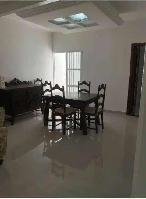 Casa com 3 quartos à venda, 194m2 em Jardim São Carlos, Sorocaba - SP - imagem 3 Foto 3 de Casa com 3 quartos à venda, 194m2 em Jardim São Carlos, Sorocaba - SP