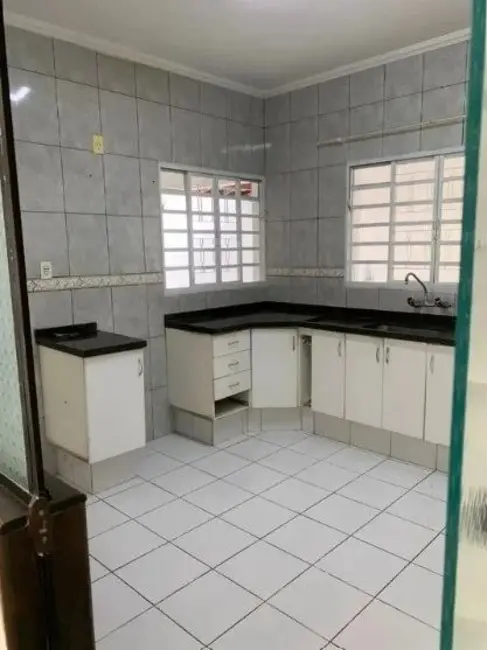Casa com 3 quartos à venda, 194m2 em Jardim São Carlos, Sorocaba - SP - imagem 5 Foto 5 de Casa com 3 quartos à venda, 194m2 em Jardim São Carlos, Sorocaba - SP