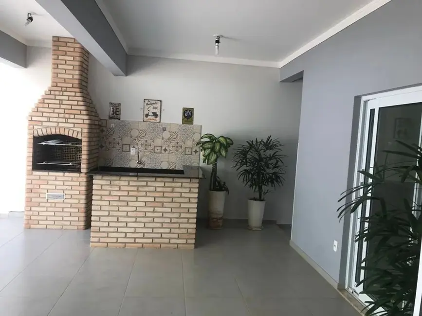 Foto 3 de Casa com 3 quartos à venda, 238m2 em Jardim Karolyne, Votorantim - SP