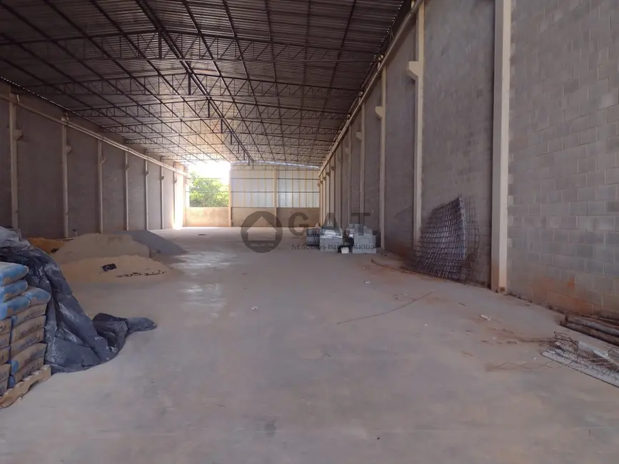 Foto 9 de Armazém / Galpão para alugar, 1600m2 em Aracoiaba Da Serra - SP