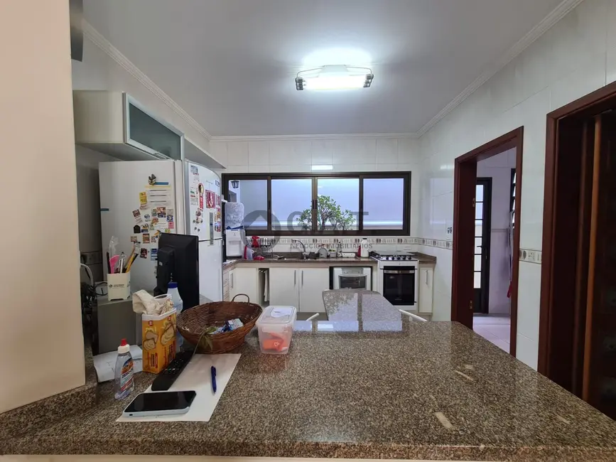 Casa de Condomínio com 3 quartos à venda, 180m2 em Chácaras Reunidas São Jorge, Sorocaba - SP - imagem 7 Foto 7 de Casa de Condomínio com 3 quartos à venda, 180m2 em Chácaras Reunidas São Jorge, Sorocaba - SP