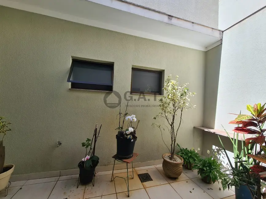 Casa de Condomínio com 3 quartos à venda, 180m2 em Chácaras Reunidas São Jorge, Sorocaba - SP - imagem 8 Foto 8 de Casa de Condomínio com 3 quartos à venda, 180m2 em Chácaras Reunidas São Jorge, Sorocaba - SP