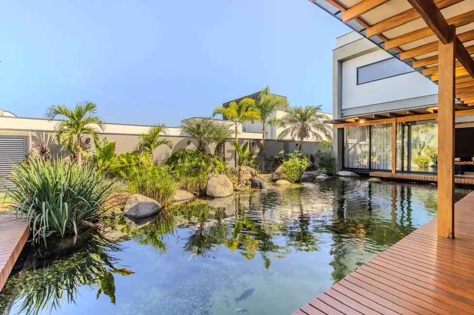Casa de Condomínio com 5 quartos à venda, 787m2 em Jardim Residencial Saint Patrick, Sorocaba - SP - imagem 4 Foto 4 de Casa de Condomínio com 5 quartos à venda, 787m2 em Jardim Residencial Saint Patrick, Sorocaba - SP
