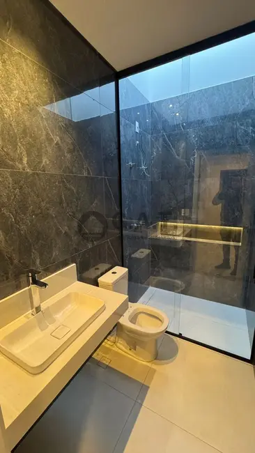 Casa de Condomínio com 3 quartos à venda, 131m2 em Wanel Ville, Sorocaba - SP - imagem 3 Foto 3 de Casa de Condomínio com 3 quartos à venda, 131m2 em Wanel Ville, Sorocaba - SP