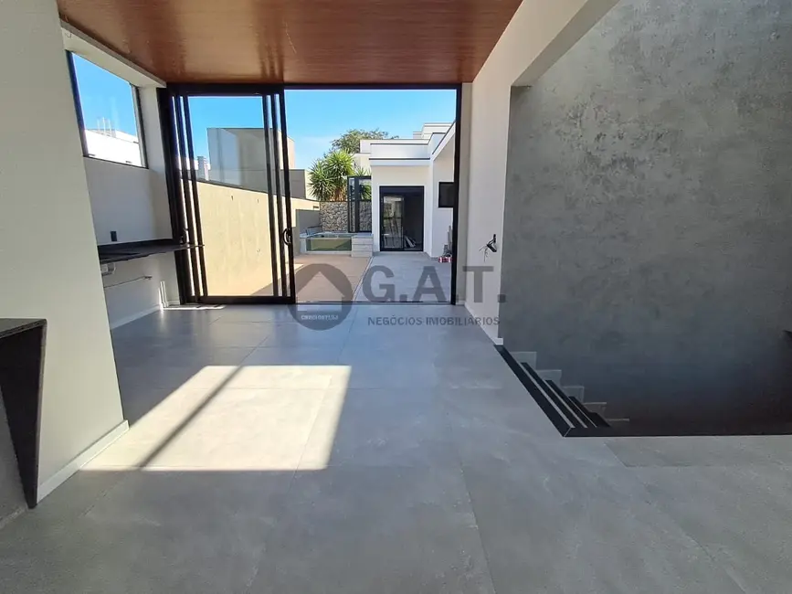 Casa de Condomínio com 4 quartos à venda, 300m2 em Jardim Residencial Chácara Ondina, Sorocaba - SP - imagem 1 Foto 1 de Casa de Condomínio com 4 quartos à venda, 300m2 em Jardim Residencial Chácara Ondina, Sorocaba - SP