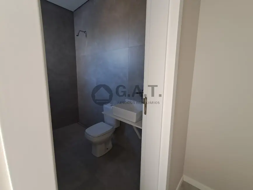 Casa de Condomínio com 4 quartos à venda, 300m2 em Jardim Residencial Chácara Ondina, Sorocaba - SP - imagem 9 Foto 9 de Casa de Condomínio com 4 quartos à venda, 300m2 em Jardim Residencial Chácara Ondina, Sorocaba - SP