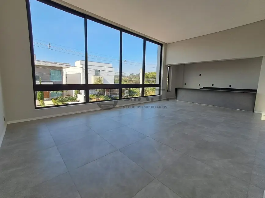 Casa de Condomínio com 4 quartos à venda, 300m2 em Jardim Residencial Chácara Ondina, Sorocaba - SP - imagem 3 Foto 3 de Casa de Condomínio com 4 quartos à venda, 300m2 em Jardim Residencial Chácara Ondina, Sorocaba - SP