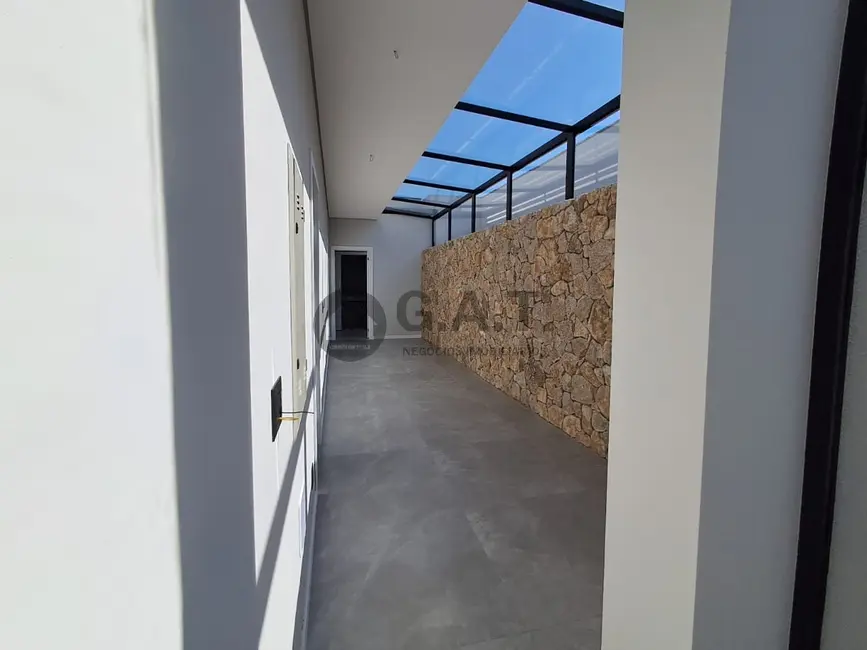 Casa de Condomínio com 4 quartos à venda, 300m2 em Jardim Residencial Chácara Ondina, Sorocaba - SP - imagem 4 Foto 4 de Casa de Condomínio com 4 quartos à venda, 300m2 em Jardim Residencial Chácara Ondina, Sorocaba - SP
